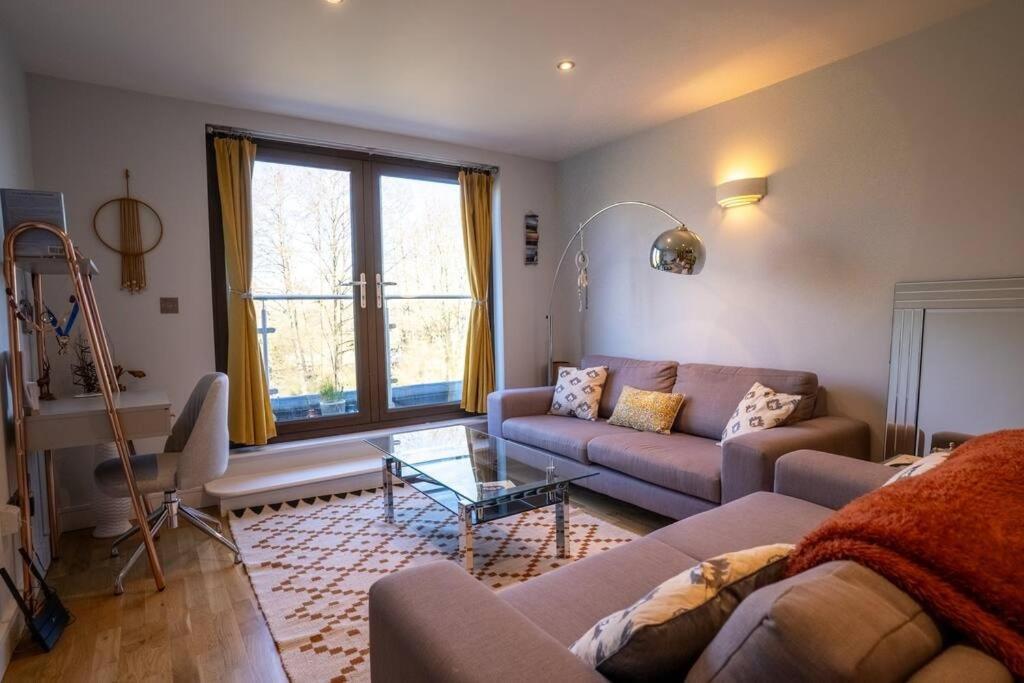 Surrey Hills Escape: Riverside Walks & Quick Links Godalming Exterior foto