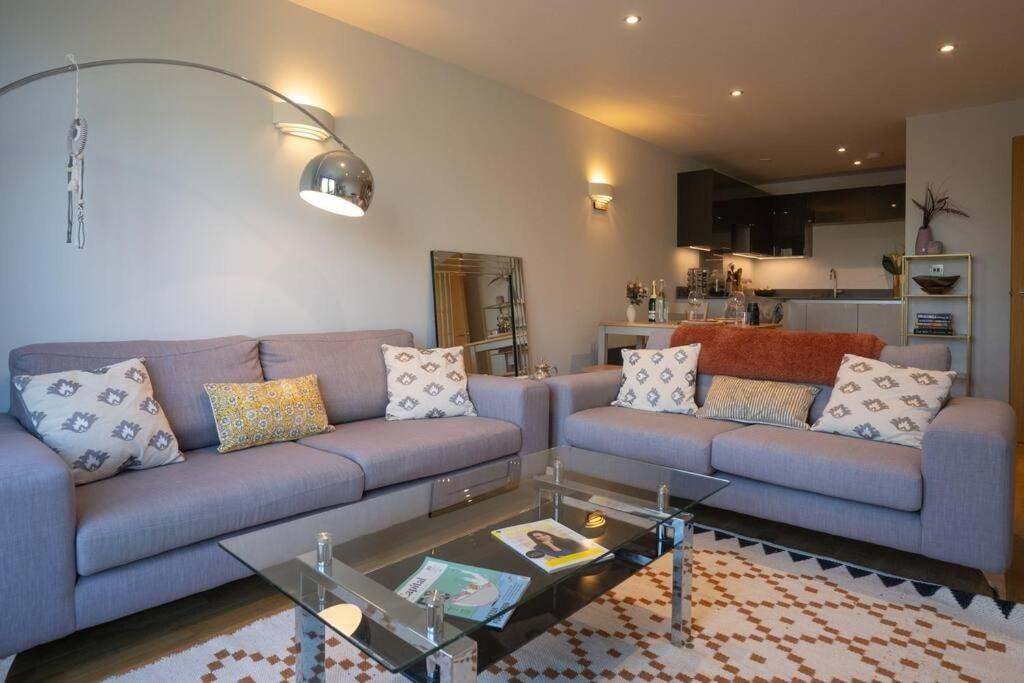 Surrey Hills Escape: Riverside Walks & Quick Links Godalming Exterior foto